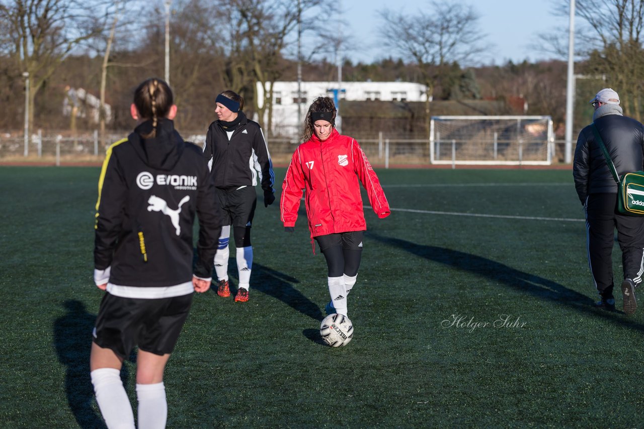 Bild 65 - Frauen SG Holstein Sued - SV Gruenweiss-Siebenbaeumen : Ergebnis: 0:2